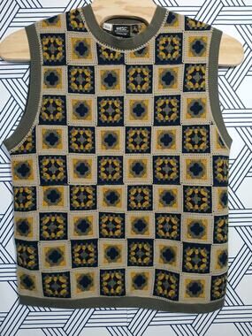 WESC Granny Square Crochet Lagen Look Indie Patchwork Grandpa Core Unisex